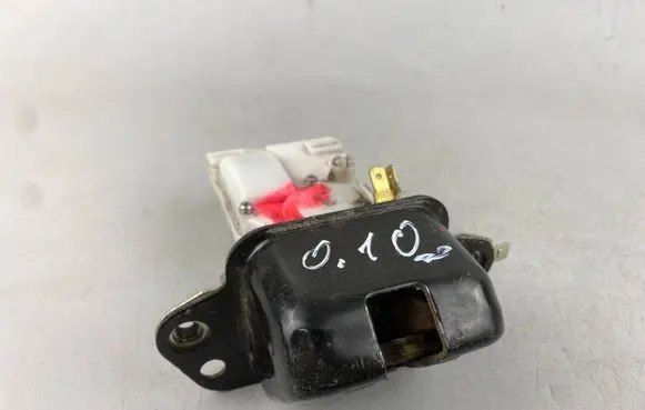 Subaru Outback Loading door lock 
