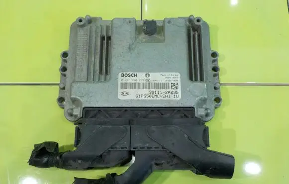 KIA Soul Engine control unit/module 391112A235