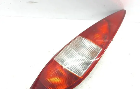 Ford Mondeo Mk III Rear/tail lights 1S7113404C