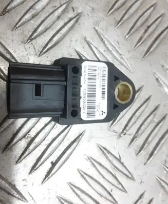 Mitsubishi Outlander Airbag deployment crash/impact sensor 8651A001