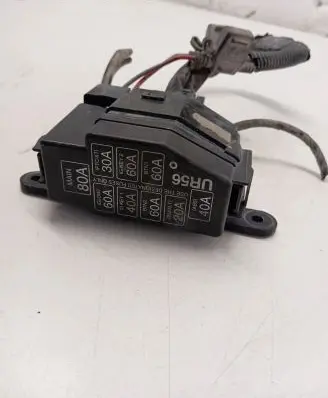 Ford Ranger Fuse module UR56