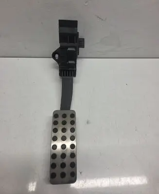 Mercedes-Benz CLA C117 X117 W117 Accelerator throttle pedal A246300 1604