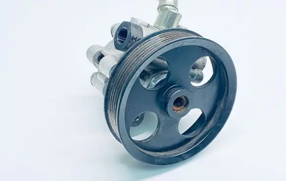 Opel Insignia A Power steering pump 13309339
