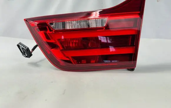 BMW 4 F32 F33 Tailgate rear/tail lights 7296102