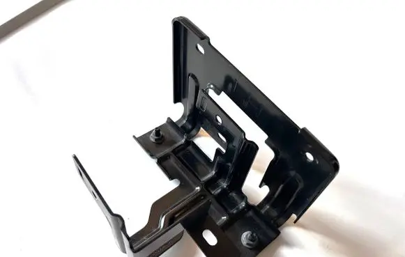 Nissan Leaf II (ZE1) Horn signal holder/bracket 281695SA5A