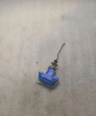 Audi 80 90 B3 Central locking vacuum pump 893862123