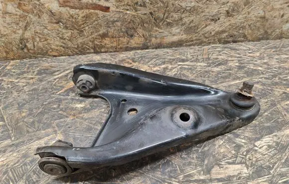 Dacia Sandero Front lower control arm/wishbone A222D