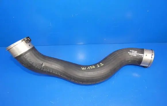 Mercedes-Benz GLA W156 Intercooler hose/pipe A2465281182 L24307H 3145DB32