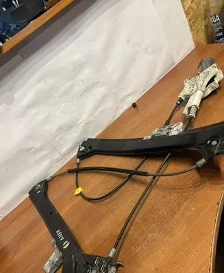 Mercedes-Benz CLK A209 C209 Rear door window regulator with motor 0130821920 D3659