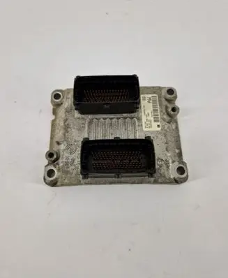 Opel Corsa D Engine control unit/module 55557932