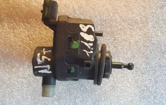 Renault Espace - Grand espace IV Headlight level adjustment motor 8200428994