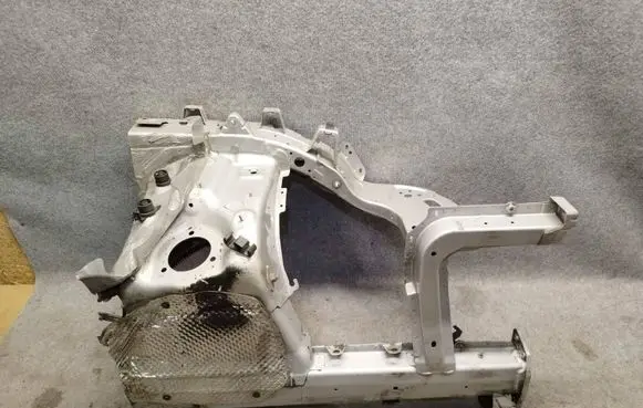 Volkswagen Touareg II Front side member 7P6805071 7P6805251 7P0803569