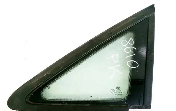 Volkswagen Touran I Front triangle window/glass 