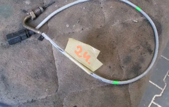 Volkswagen PASSAT B8 Lambda probe sensor 04l
