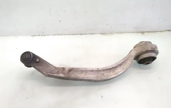 Volkswagen PASSAT B5.5 Front control arm 8E0407693