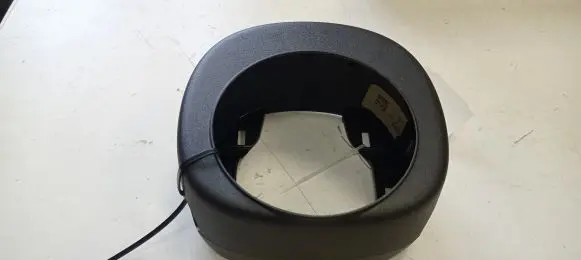 Steering wheel column trim