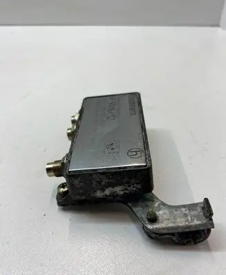 Mercedes-Benz SL R129 Aerial antenna amplifier 822932002