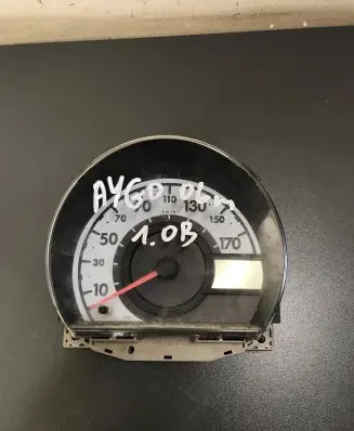 Toyota Aygo AB10 Speedometer (instrument cluster) 838000H011A H01655 768010U