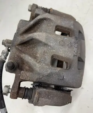 Subaru Outback (BS) Front brake caliper