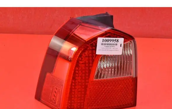 Volvo V70 Rear/tail lights 30698983
