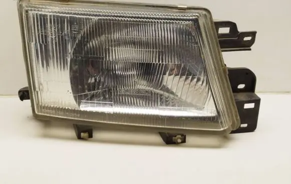 Subaru Forester SF Headlight/headlamp
