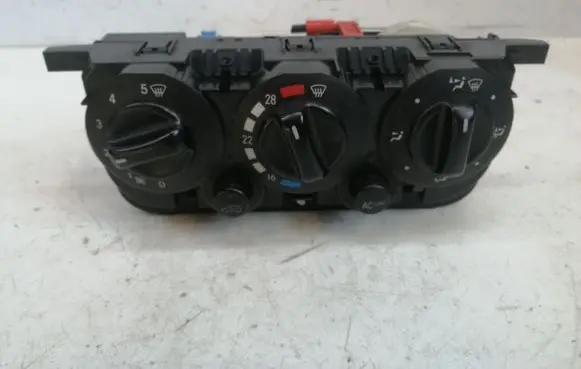 Mercedes-Benz A W168 Climate control unit 1688302285