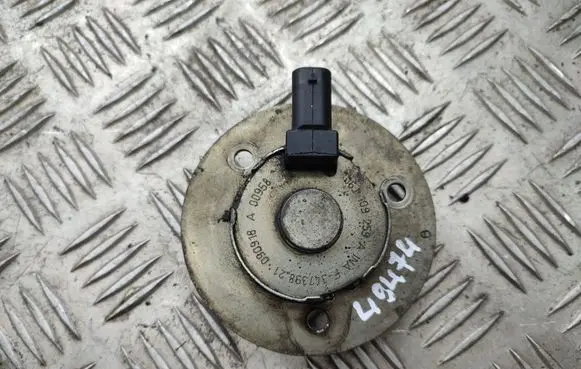 Audi A5 8T 8F Camshaft vanos timing valve 06J109259A
