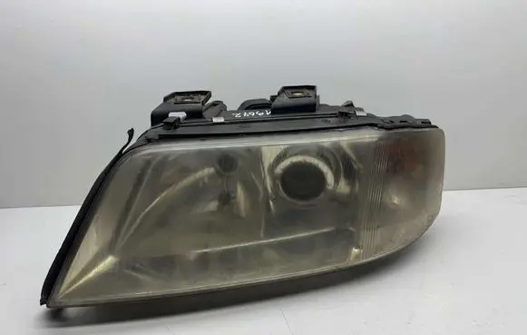 Audi A6 S6 C5 4B Headlight/headlamp 14846700 14846701