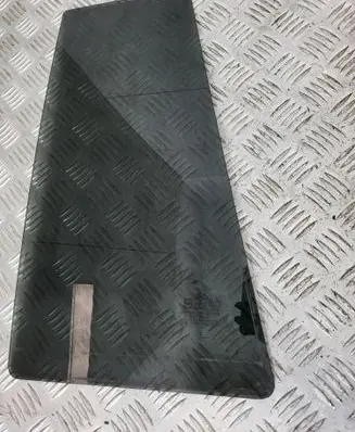 Hyundai Terracan Rear door window glass
