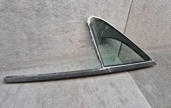 Audi Q7 4M Front door vent window glass four-door 4M0845113 4M0845113F