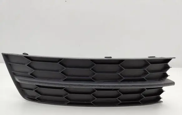Skoda Rapid (NH) Front bumper lower grill 5JA807368
