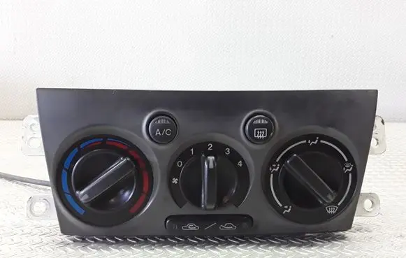 Mazda Premacy Climate control unit CB08A