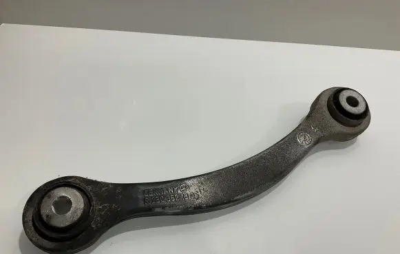 Mercedes-Benz CLS C219 Rear control arm R2303521805