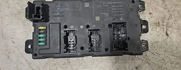 BMW 1 F20 F21 Comfort/convenience module 9317173 003000002 A2C30450012