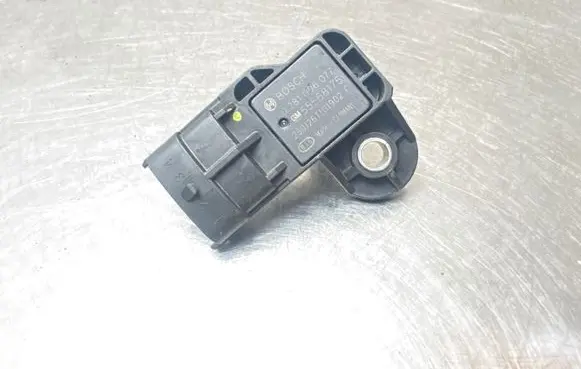 Opel Astra H Air pressure sensor 55568175