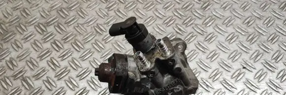 BMW 5 F10 F11 Fuel injection high pressure pump 0445010517 110415 7810696