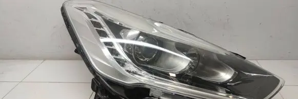 Citroen DS5 Headlight/headlamp 9806093380