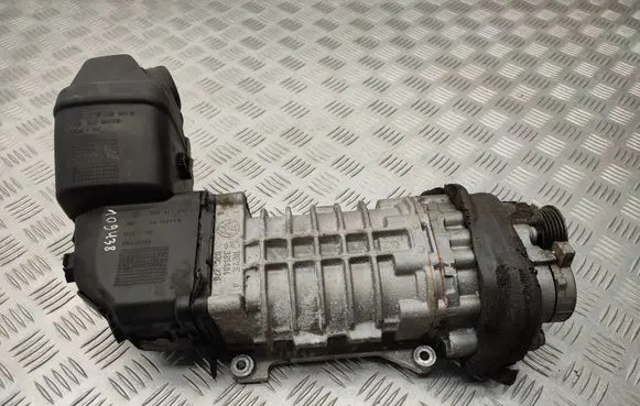 Volkswagen PASSAT B7 Supercharger 03C145851L