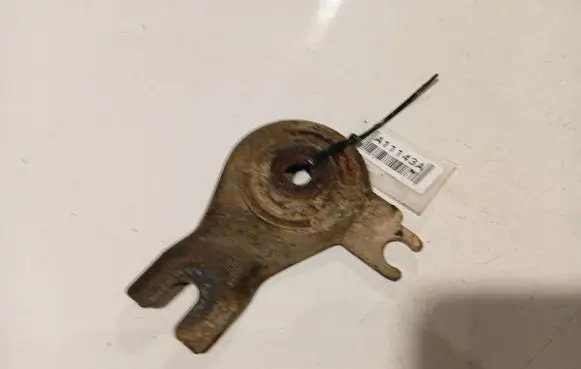 Honda Accord Engine mounting bracket 