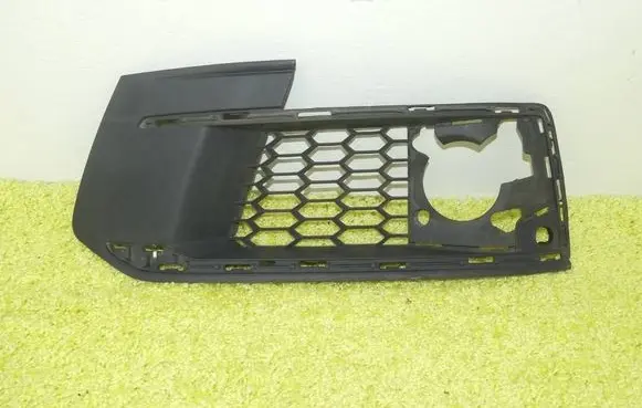 Audi Q7 4M Front bumper lower grill 4M0807681AE
