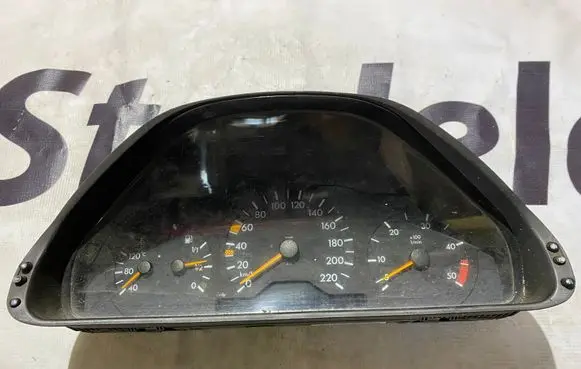 Mercedes-Benz E W210 Speedometer (instrument cluster) A2105403648 2105403648