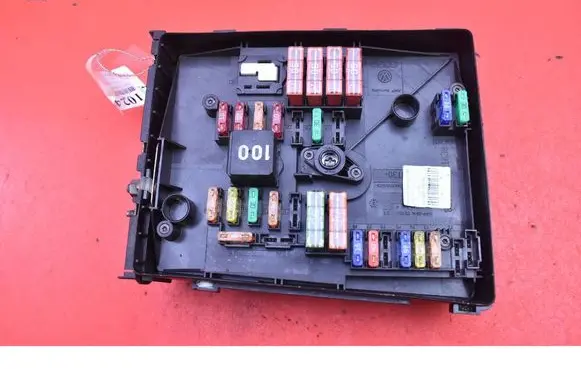 Skoda Superb B6 (3T) Fuse box set 1K0937118