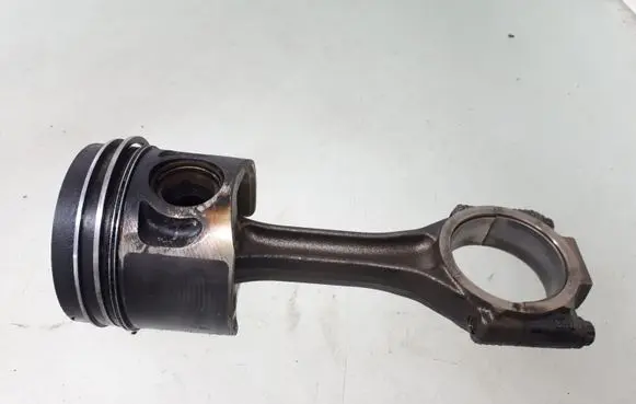 Volkswagen PASSAT B6 Piston with connecting rod 34241105 142003