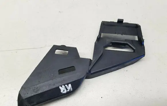 Volvo V50 Headlight/headlamp mounting bracket 30678261