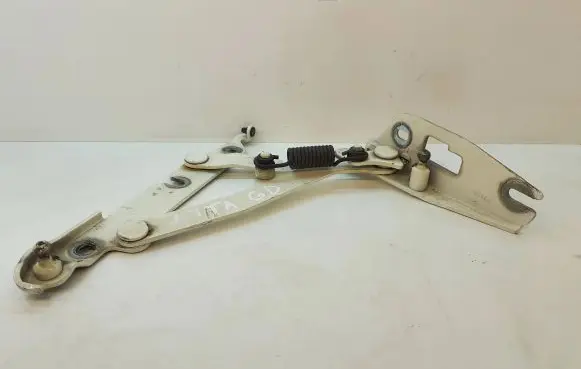 Volkswagen Jetta V Tailgate/trunk/boot hinge 1K5827302A 3806 5266971