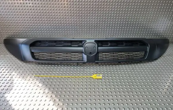 Ram ProMaster Front bumper upper radiator grill 735594066 5YH08DX8AA