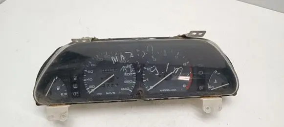 Mazda 323 F Speedometer (instrument cluster) BS47A