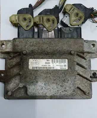 Ford Focus Engine control unit/module BV6112A650AD S180127005D 4XND
