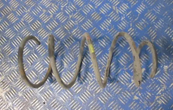 Alfa Romeo 147 Rear coil spring