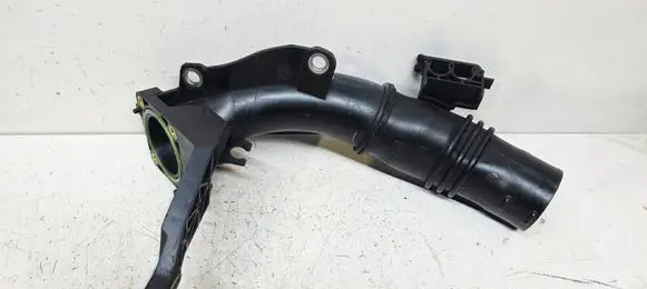 Volvo V40 Turbo air intake inlet pipe/hose 31361277